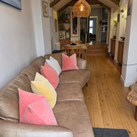 Spacious and central with great waterside views