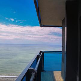 Shining Sea View Aparthotel in Orbi City, hotel Batumiban