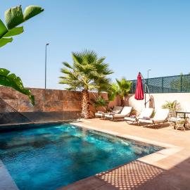Villa Palms Atlas with Private Pool ,18 Min from Jemaa el-Fna, hotel a Marrakech