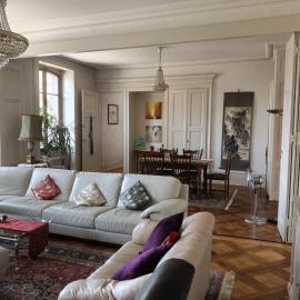 Spacious unique 150m2 apartment Geneva city center