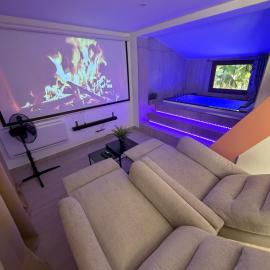 L'Escapade XXL - Balnéo, Cinéma Netflix & Jardin