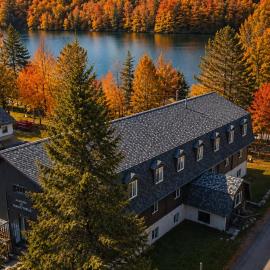 Auberge Manitonga, hotel em Mont-Tremblant