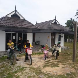 CC Roomstay Kampung Mangkuk, Terengganu, хотел в Сетиу