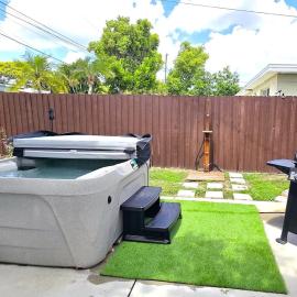 Mystic Haven - Hot Tub, BBQ Grill, Beaches, Pet Friendly