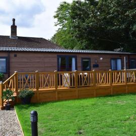 Luxury lodge Henley