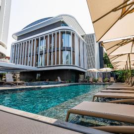 Four Hills Hotel