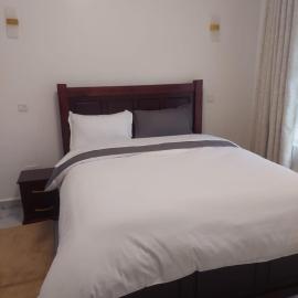 The Pink House, hotel a Juja