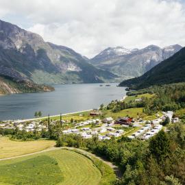 Strynsvatn Camping & Vacation Homes, hotel sa Stryn