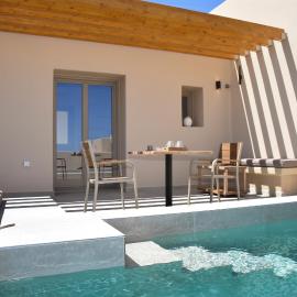 Santorini - Villa - Sleeps 2 - Pool - Parking