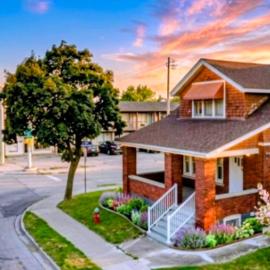 House in Niagara falls, Close to Clifton Hill, Casino and Horseshoe falls and with kitchen for 6 Guest, hotel en Cataratas del Niágara