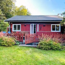 7 person holiday home in Olofström