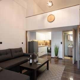 AvliLuxuryLofts - Luna Suite, hotel a Kateríni