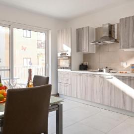 Camelia Seaview 1 Bd Apart In St Paul Bay - Happy Rentals