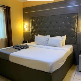 Seth Hotel Okwe, Asaba, hotel v Asabě