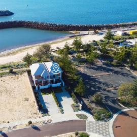 Port Geographe Beachfront Retreat
