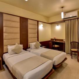 Hotel Lotus Ivy Studios,Near Pune Airport