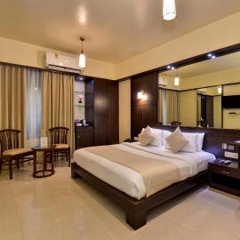 Ivy Studio Hotel Near Pune Airport