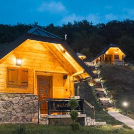 Ethno Village North Roots, hotell sihtkohas Mojkovac