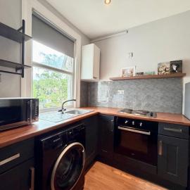 Cozy Compact One Bed Flat