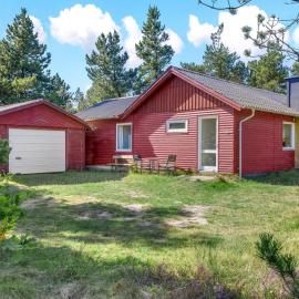 Holiday Home Dorreth - 800m from the sea by Interhome, hotel in Mølby