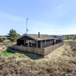 Holiday Home Sara - 2-5km from the sea by Interhome, hotel in Bolilmark