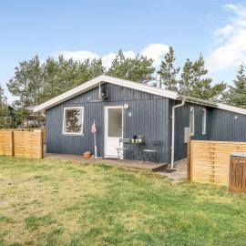 Holiday Home Hughlek - 900m from the sea by Interhome