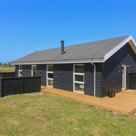 Holiday Home Elenore - 900m from the sea by Interhome
