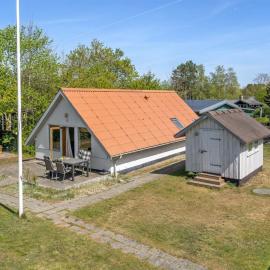 Holiday Home Marita - 225m from the sea by Interhome, hotel em Korsør