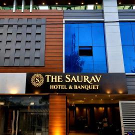 The Sauav Hotel & Banquet, hotel en Jumri Tilaiyā