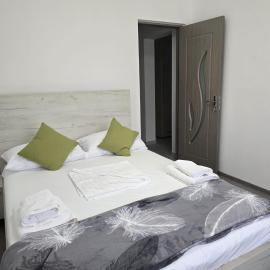 Montain apartament, hotel em Brezoi