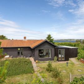 Holiday Home Lok - 90m to the fjord by Interhome