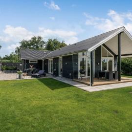 Holiday Home Cholena - 700m from the sea by Interhome