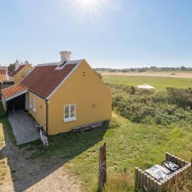 Holiday Home Jantje - 500m from the sea by Interhome