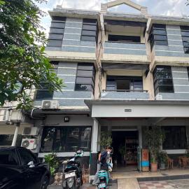 Hotel O near Universitas Indonesia formerly Bang Day