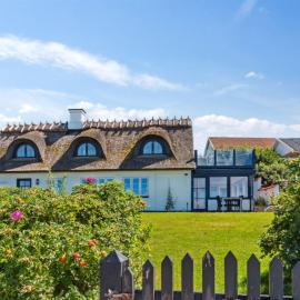 Holiday Home Susan - 20m from the sea by Interhome
