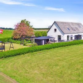 Holiday Home Imilie - 450m from the sea by Interhome, hotell sihtkohas Tranekær