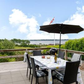 Holiday Home Gyda - 350m from the sea by Interhome