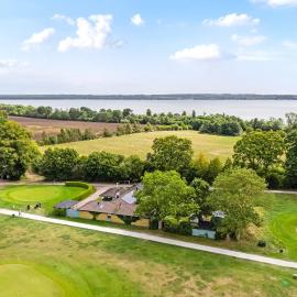 Countryside house near lake, golf course & castle