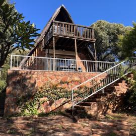 Tshiamo Bush Chalet, отель в городе Бюффелспорт