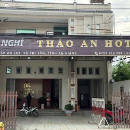 Nhà Nghỉ Thảo An, hotel i Tri Tôn