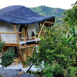 Leaf House - Sereno Glamping, hotel sa El Tablazo