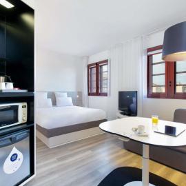 Novotel Suites Perpignan Centre - Grandes Suites & Confort Centre-Ville, hotel v destinácii Perpignan