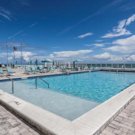 Daytona Beach Condo w/ Balcony: 5 Mi to Speedway!