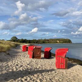 Strandstudio Dünenrose in Lobbe mit Balkon, 4 Minuten zum Sandstrand