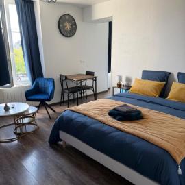 Studio équipé en centre-ville de Nogent le Rotrou, Acacia โรงแรมในโนฌองต์-เลอ-โรทรู