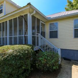 House 20 Sunshine Cottage Not Pet Friendly, hotel em Leesburg