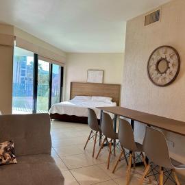 Remodelado Condo en la Playa - Posada Condominios
