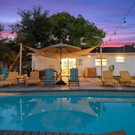 Pool Home w/ Putting Green | Near Gulf Beaches