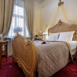 5 Star Hotel