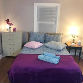 -No3- Spacious Room in a House - 6 min to Babson College & 4 min to I-95-I90-Route 9 at Needham Boston